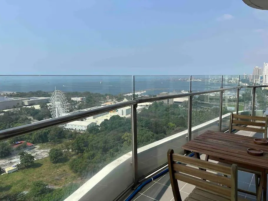 Coast Of Finland: Stunning Manila Bay & Sunset Apartment